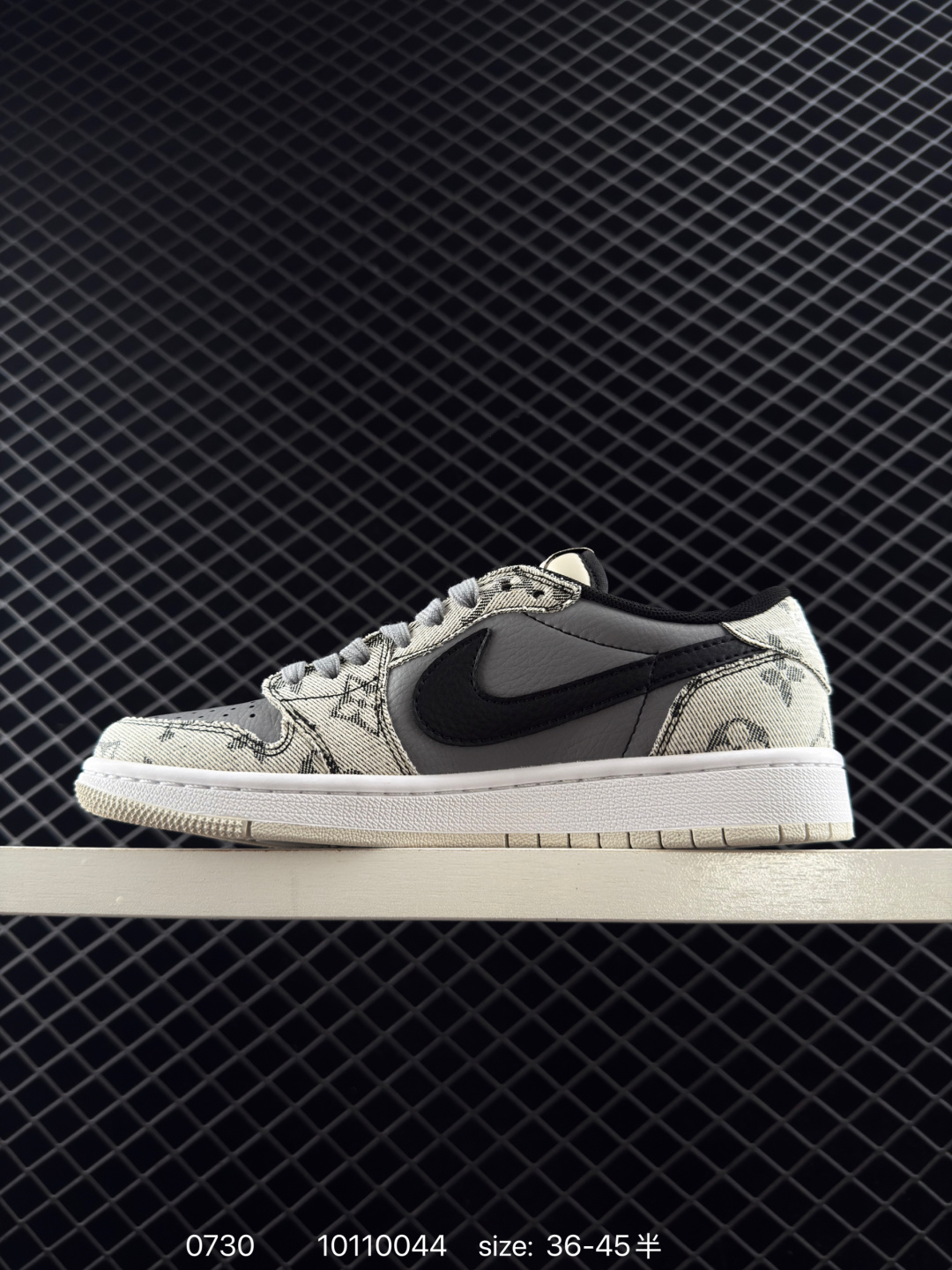 Travis Scott x Air Jordan 1 ” Reverse Mocha “